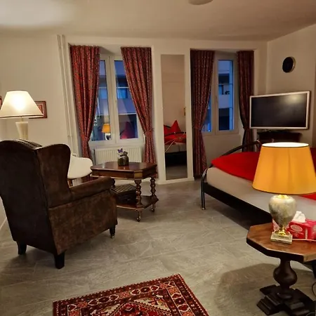Bastis Luxury Central Apartment